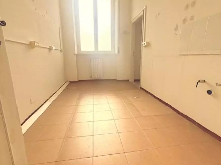 Immagine 20 di Appartamento in vendita  a Siena