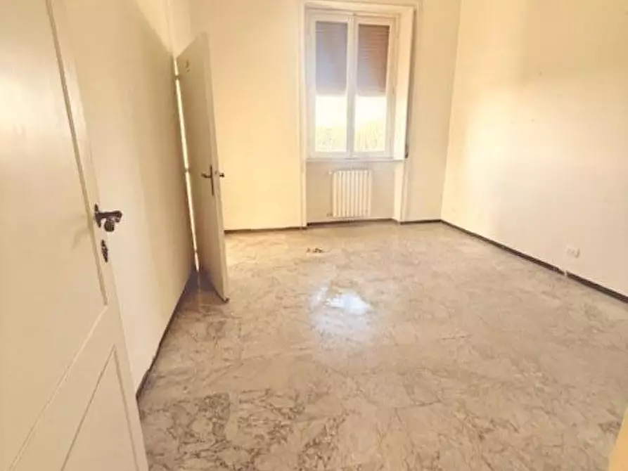 Immagine 15 di Appartamento in vendita  a Siena