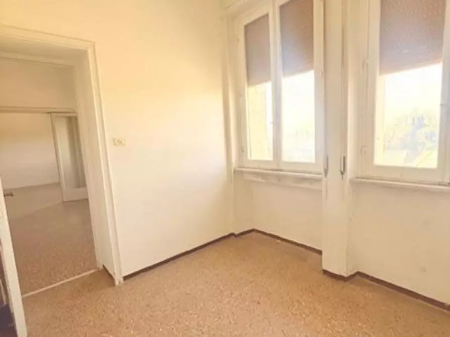 Immagine 10 di Appartamento in vendita  a Siena