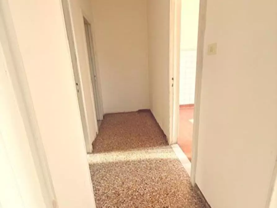 Immagine 17 di Appartamento in vendita  a Siena