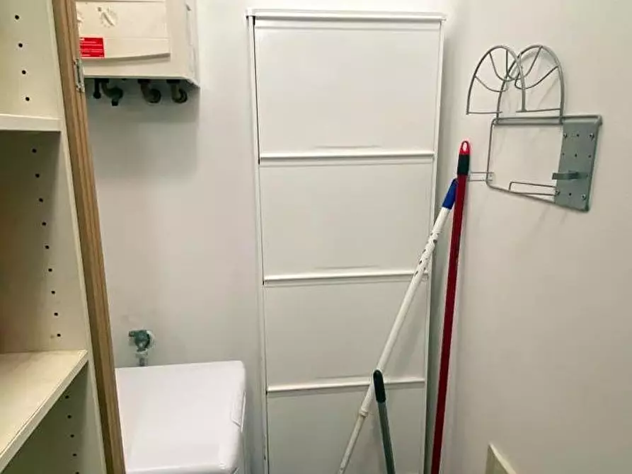 Immagine 13 di Appartamento in affitto  a Livorno