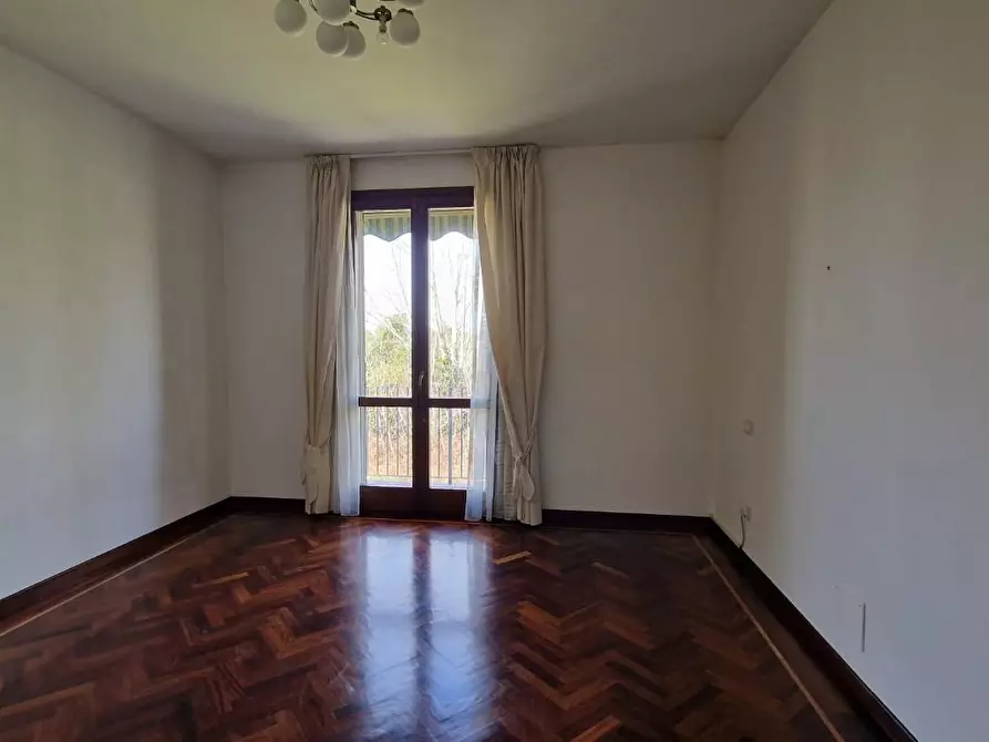 Immagine 23 di Villa in vendita  a San Giuliano Terme