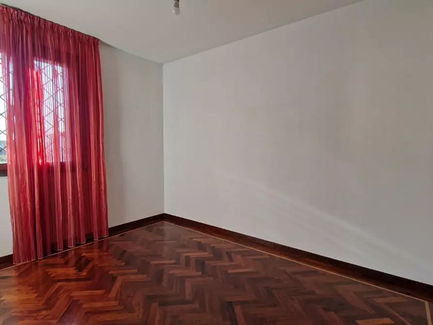 Immagine 25 di Villa in vendita  a San Giuliano Terme