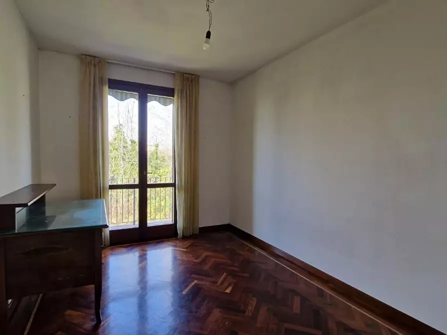 Immagine 27 di Villa in vendita  a San Giuliano Terme