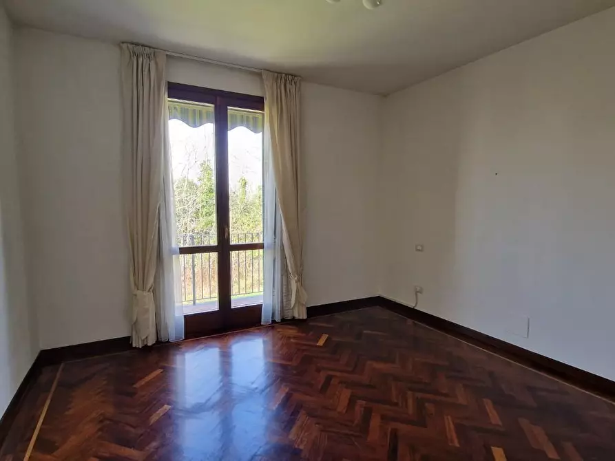 Immagine 22 di Villa in vendita  a San Giuliano Terme