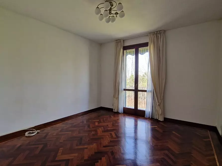 Immagine 21 di Villa in vendita  a San Giuliano Terme