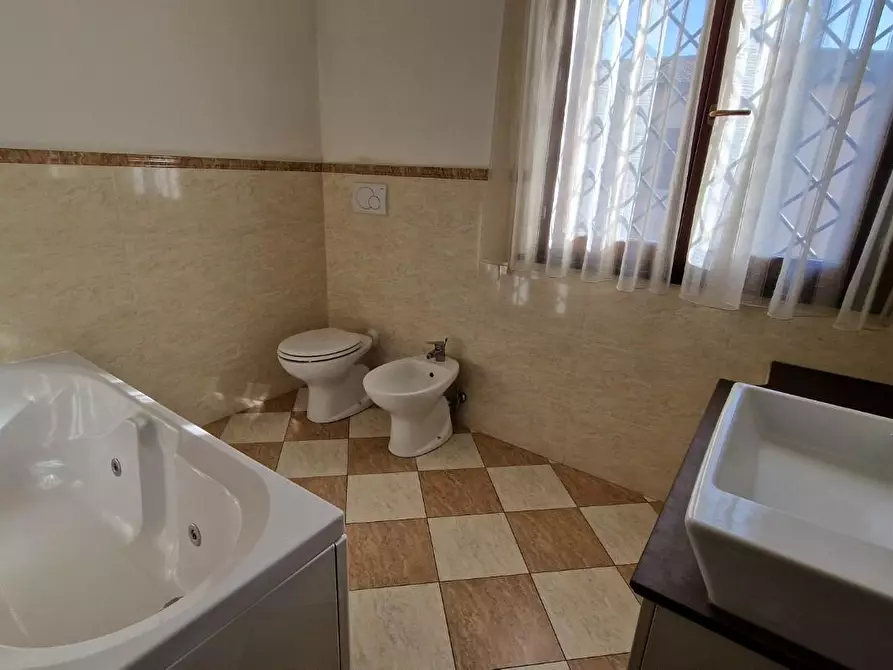 Immagine 13 di Villa in vendita  a San Giuliano Terme