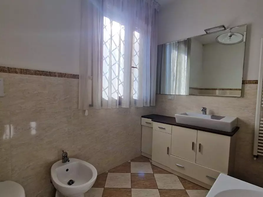 Immagine 14 di Villa in vendita  a San Giuliano Terme