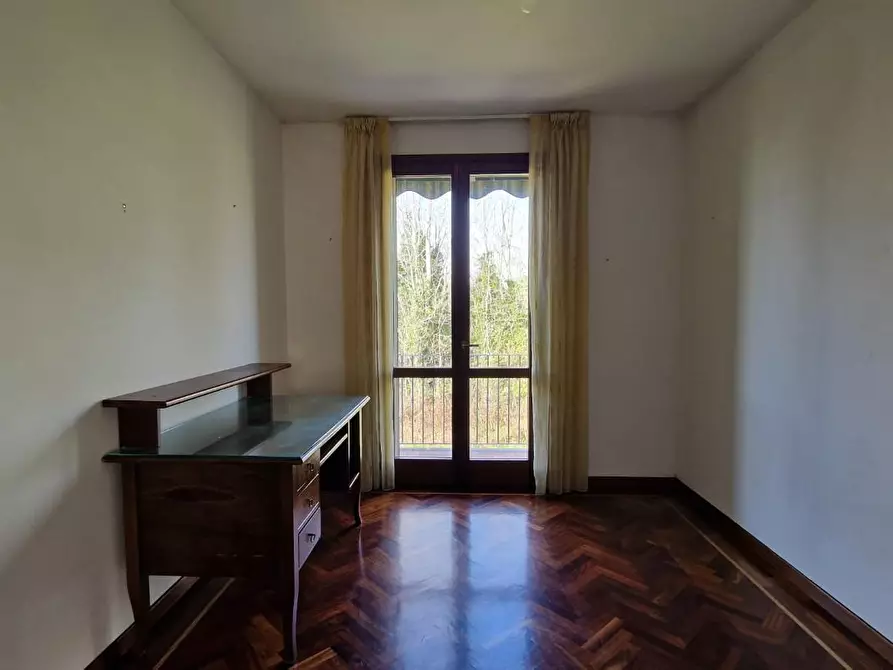 Immagine 29 di Villa in vendita  a San Giuliano Terme