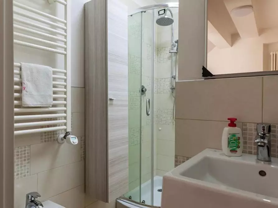 Immagine 5 di Casa semindipendente in vendita  a Carrara