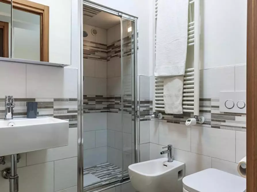 Immagine 6 di Casa semindipendente in vendita  a Carrara