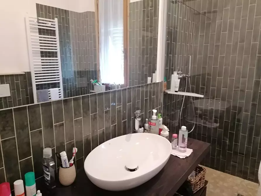 Immagine 16 di Terratetto in vendita  a Capraia E Limite