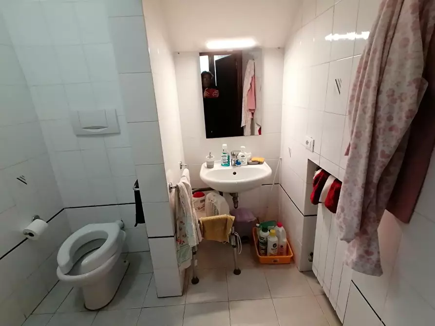 Immagine 9 di Terratetto in vendita  a Capraia E Limite