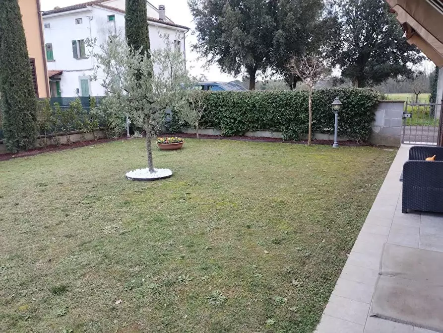 Immagine 15 di Villetta a schiera in vendita  a Castelfranco Di Sotto