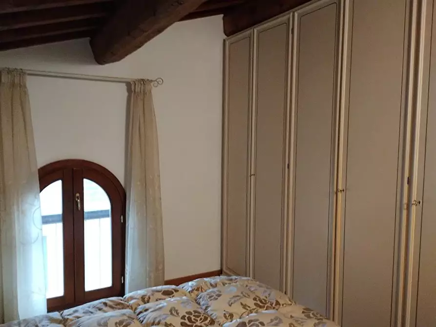 Immagine 2 di Villetta a schiera in vendita  a Castelfranco Di Sotto