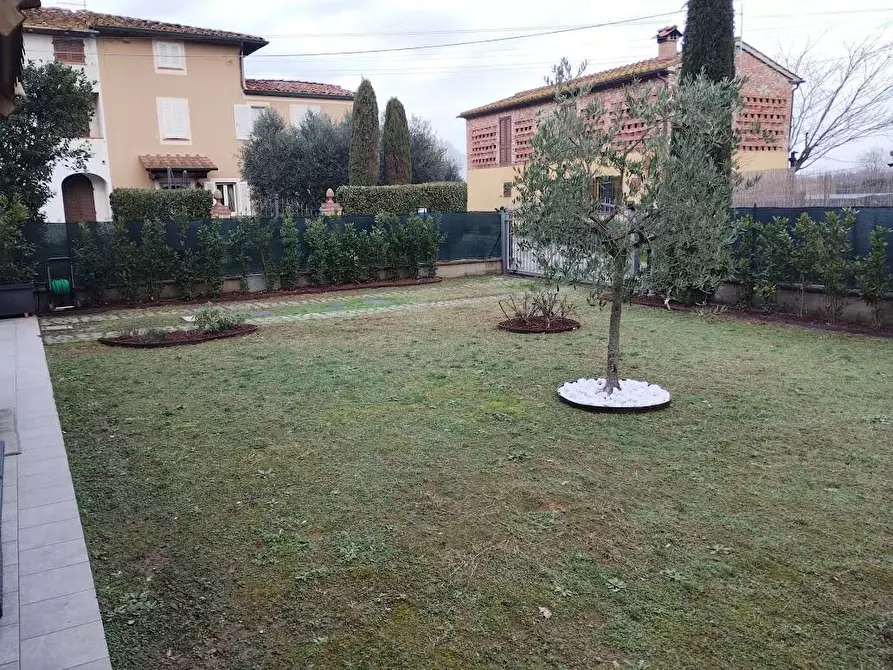 Immagine 16 di Villetta a schiera in vendita  a Castelfranco Di Sotto