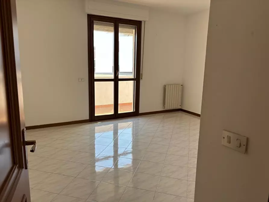 Immagine 21 di Appartamento in vendita  a Cascina