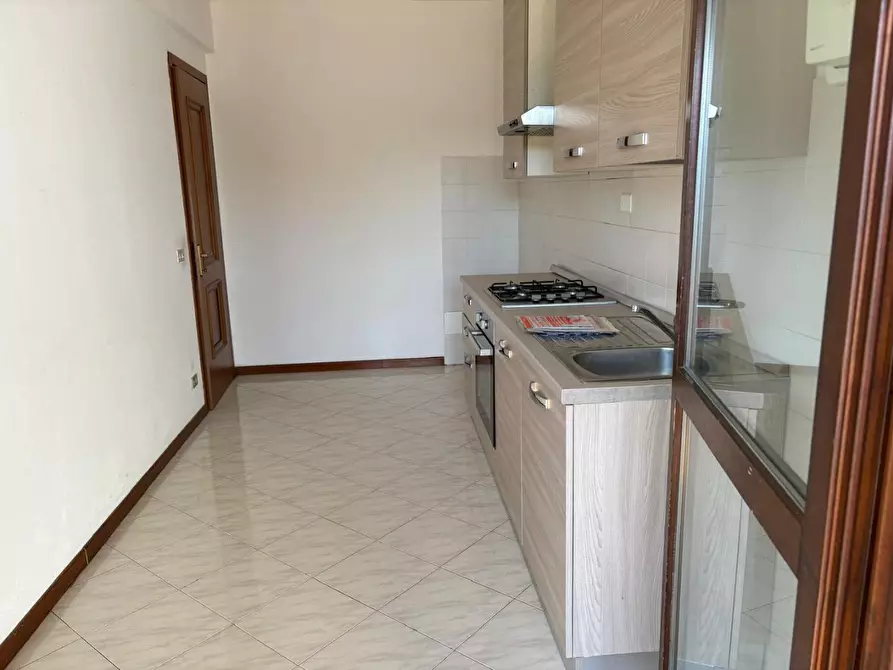 Immagine 3 di Appartamento in vendita  a Cascina