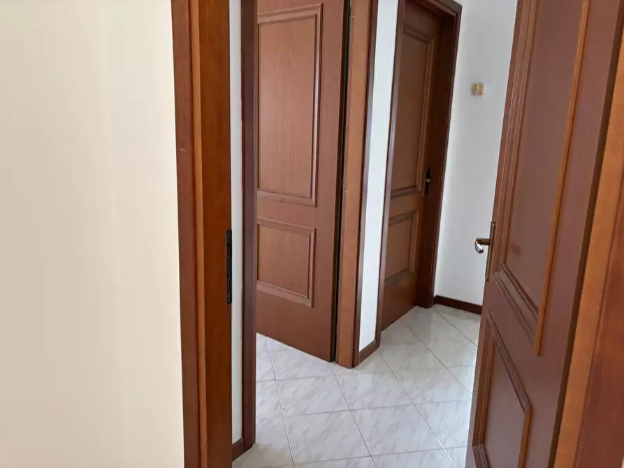 Immagine 16 di Appartamento in vendita  a Cascina