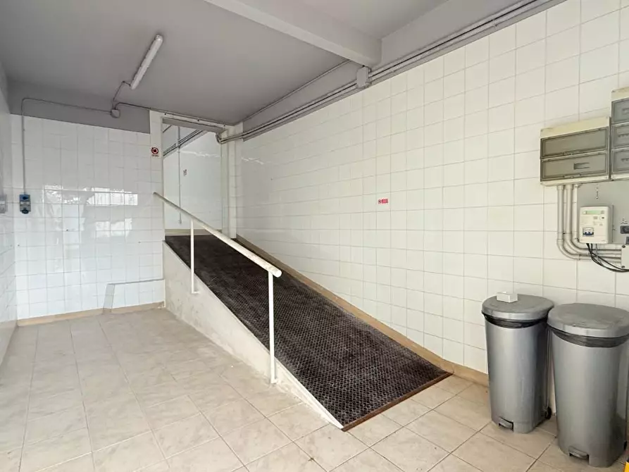 Immagine 9 di Attività artigianale in vendita  a Uzzano