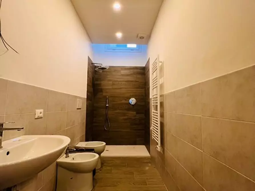 Immagine 4 di Appartamento in vendita  a Cecina