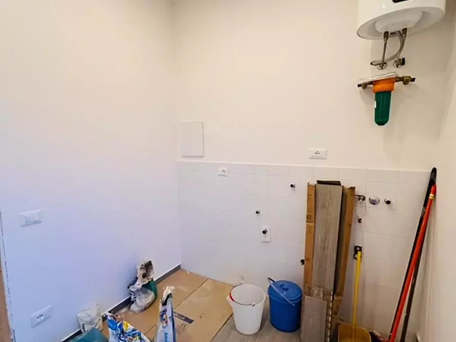 Immagine 17 di Appartamento in vendita  a Cecina