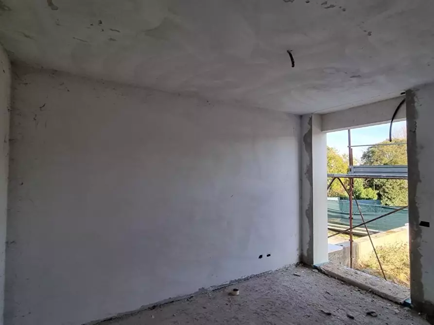 Immagine 11 di Appartamento in vendita  a Collesalvetti