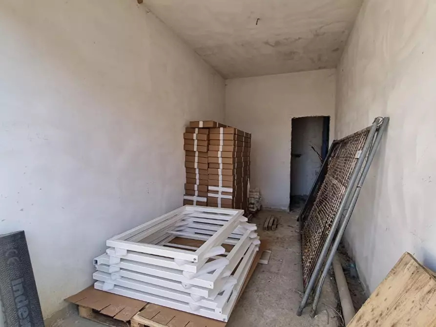 Immagine 13 di Appartamento in vendita  a Collesalvetti