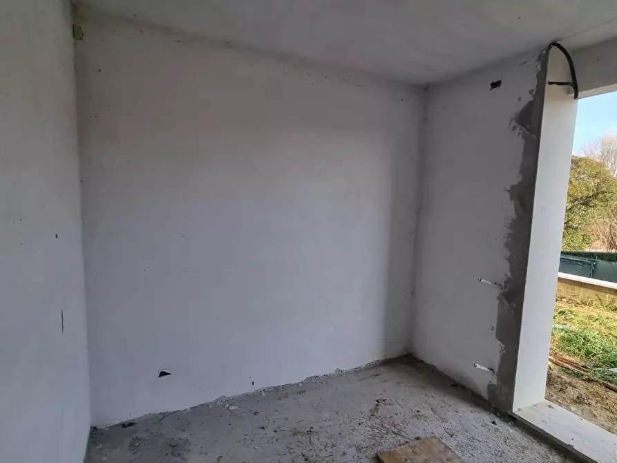 Immagine 10 di Appartamento in vendita  a Collesalvetti