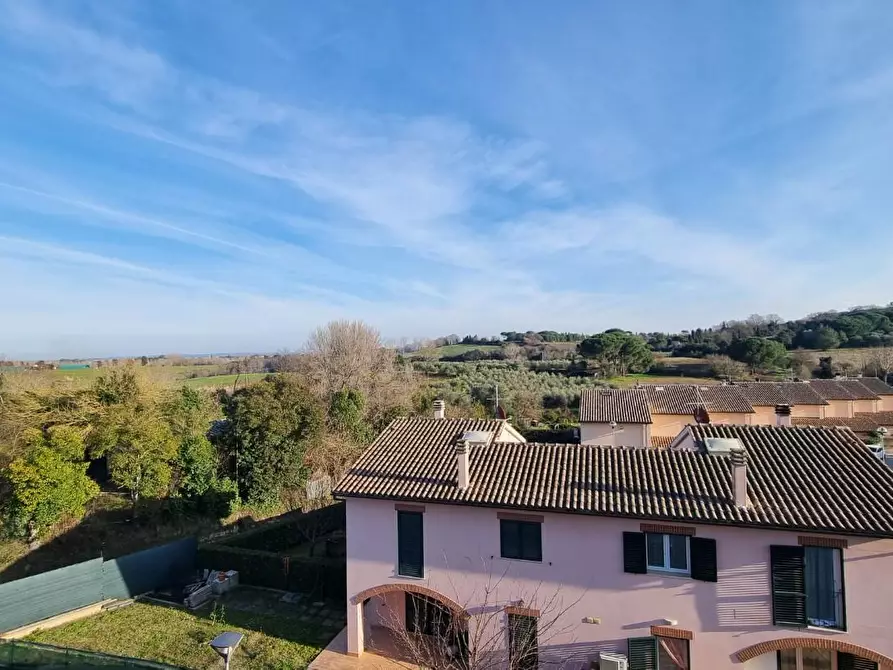 Immagine 4 di Appartamento in vendita  a Collesalvetti