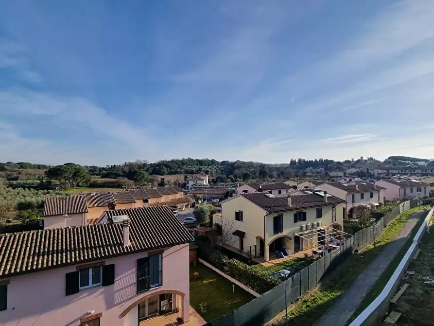 Immagine 2 di Appartamento in vendita  a Collesalvetti