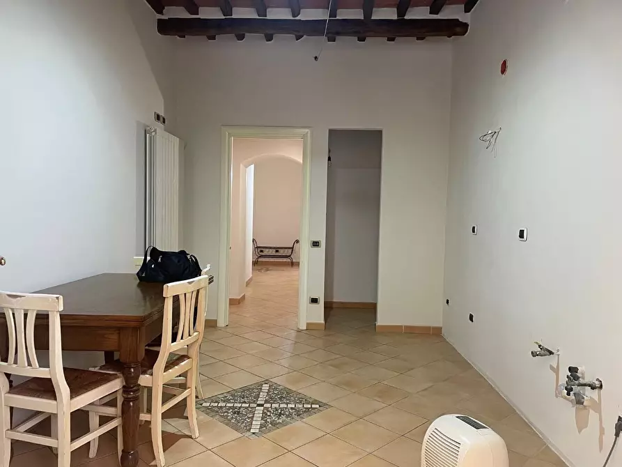 Immagine 12 di Appartamento in vendita  a Seravezza