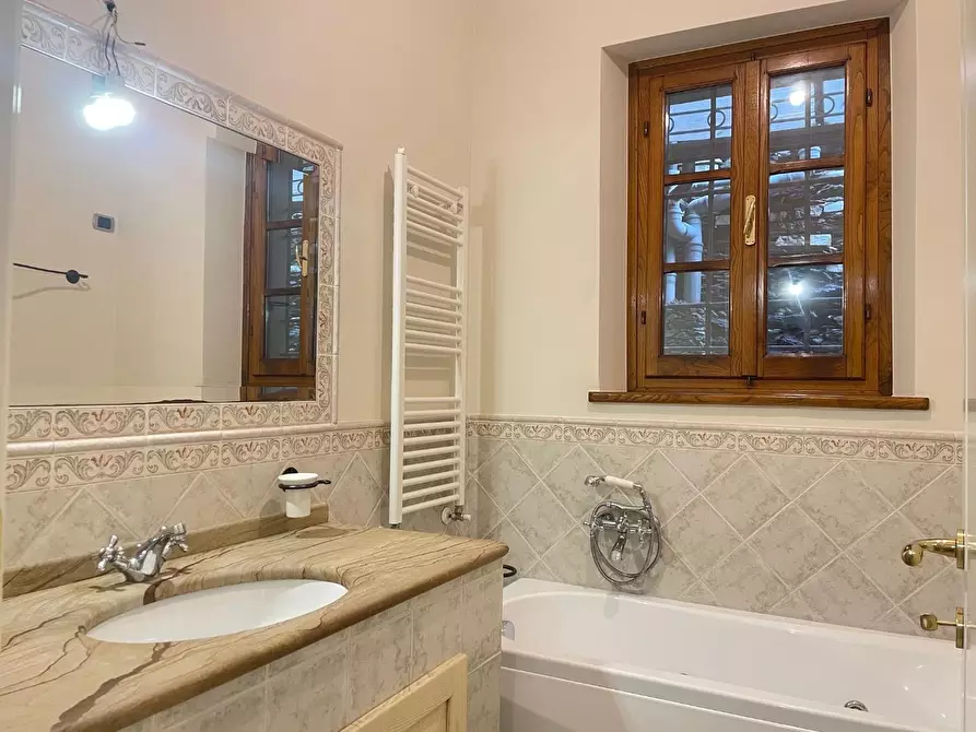 Immagine 14 di Appartamento in vendita  a Seravezza