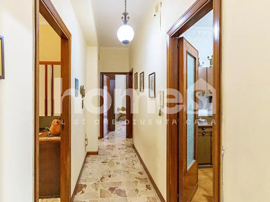 Immagine 8 di Appartamento in vendita  a Gravina Di Catania