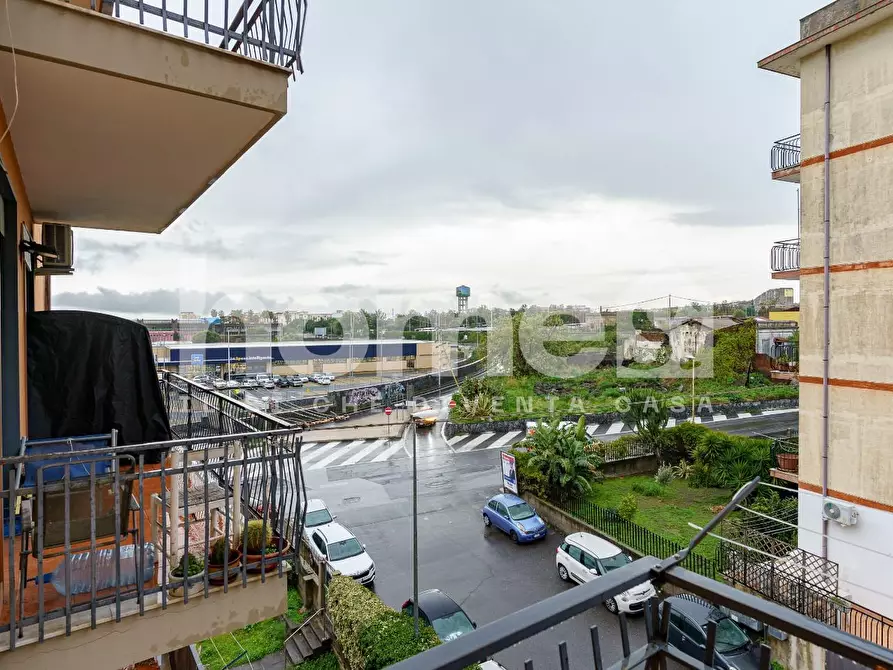 Immagine 28 di Appartamento in vendita  a Gravina Di Catania