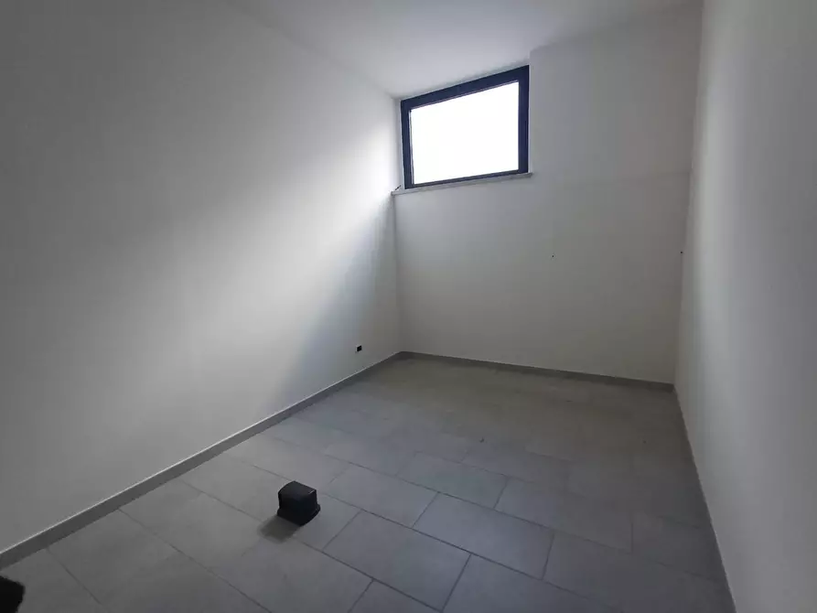 Immagine 18 di Ufficio in vendita  a Poggibonsi