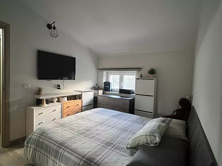 Immagine 9 di Casa indipendente in vendita  a Massa