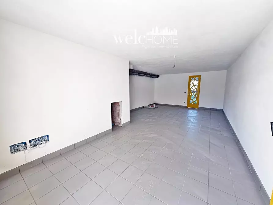 Immagine 27 di Villetta a schiera in vendita  a Campi Bisenzio