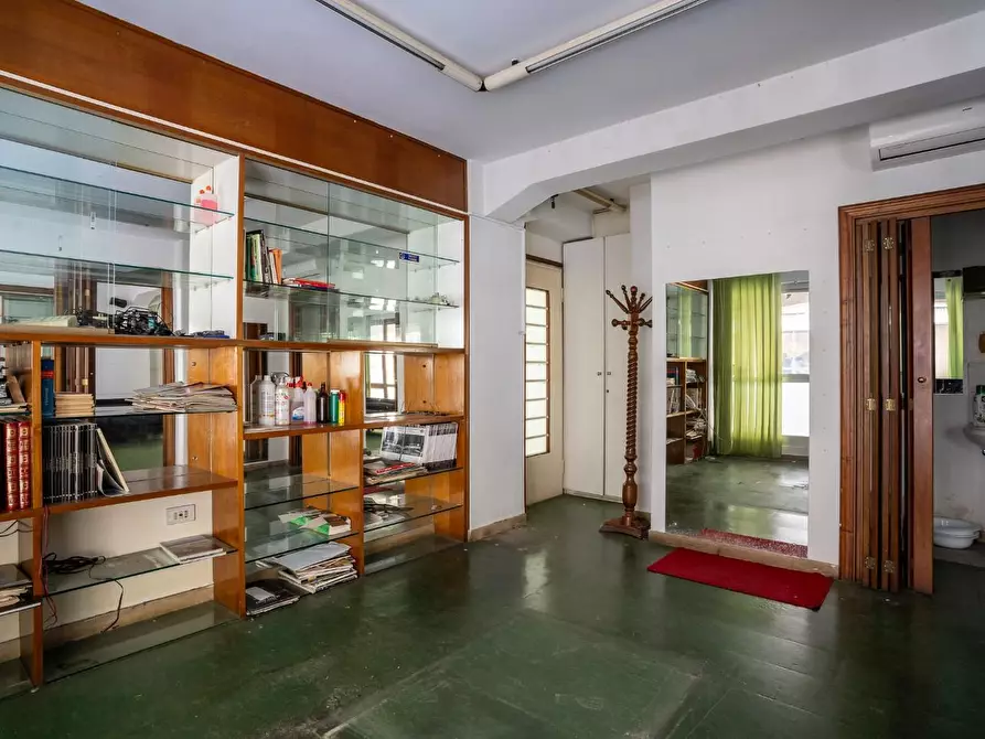 Immagine 16 di Ufficio in affitto  a Empoli