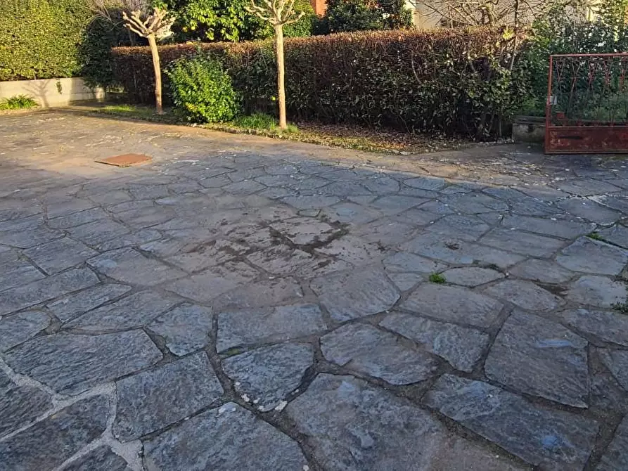 Immagine 5 di Casa indipendente in vendita  a Seravezza