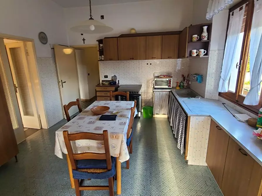 Immagine 18 di Casa indipendente in vendita  a Seravezza