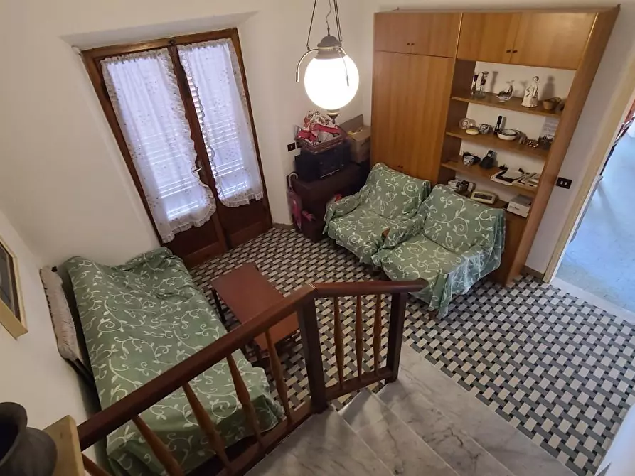 Immagine 15 di Casa indipendente in vendita  a Seravezza