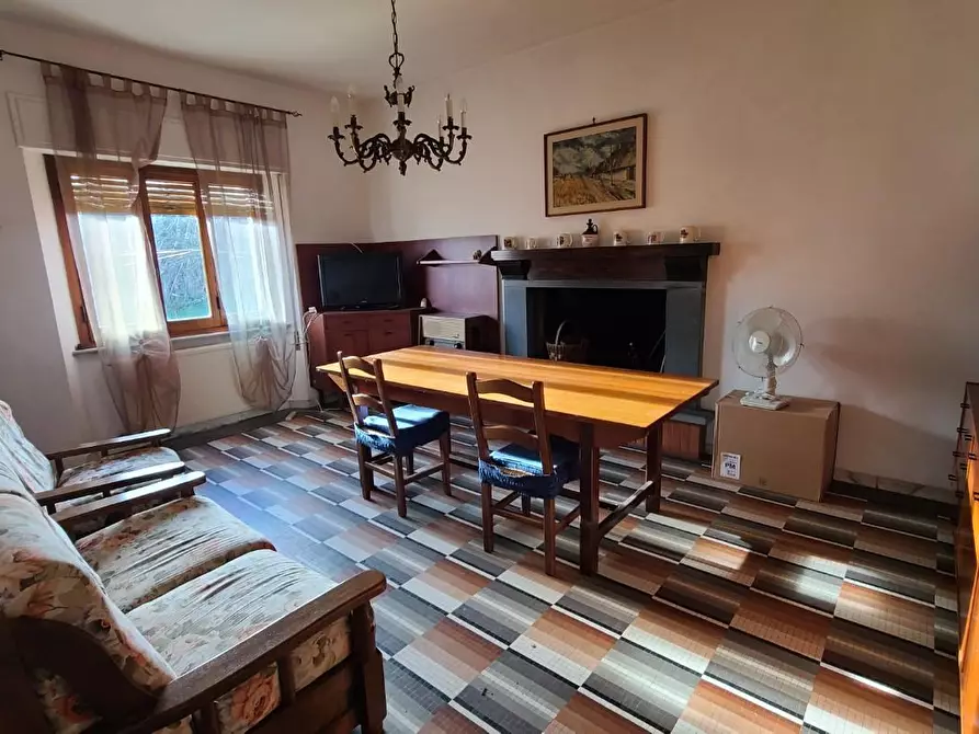 Immagine 16 di Casa indipendente in vendita  a Seravezza