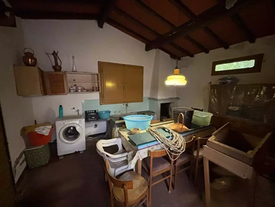 Immagine 36 di Casa indipendente in vendita  a Seravezza