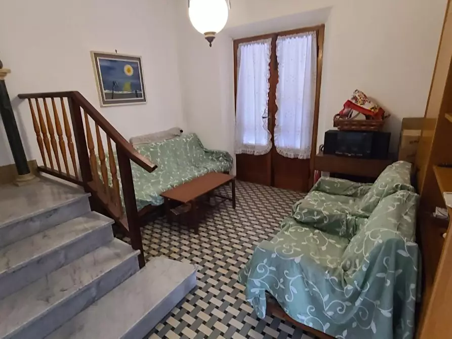 Immagine 14 di Casa indipendente in vendita  a Seravezza