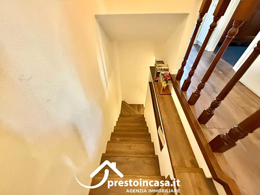 Immagine 13 di Villetta a schiera in vendita  a Viareggio