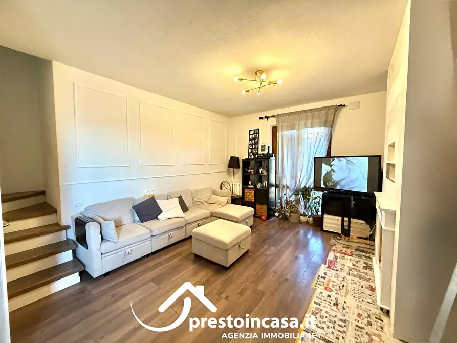 Immagine 5 di Villetta a schiera in vendita  a Viareggio