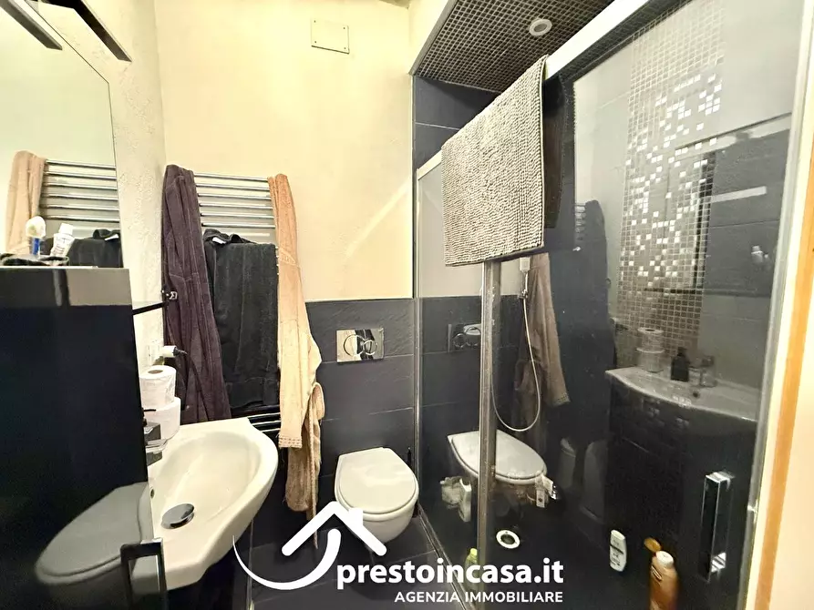 Immagine 30 di Villetta a schiera in vendita  a Viareggio