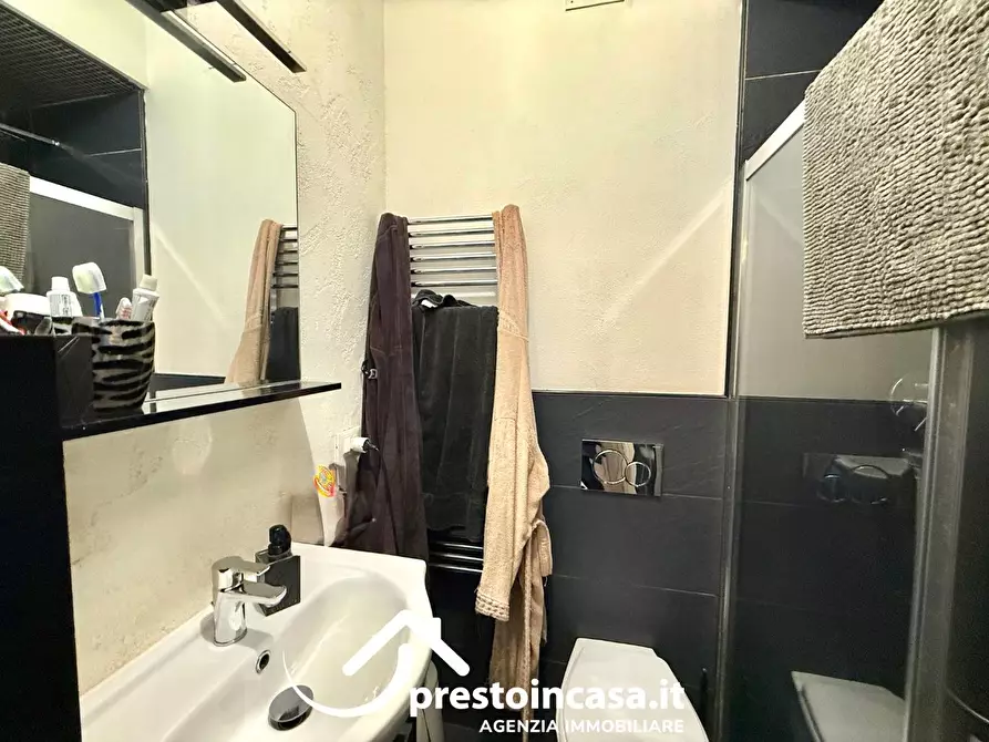 Immagine 31 di Villetta a schiera in vendita  a Viareggio