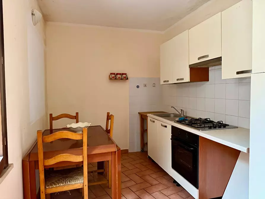 Immagine 2 di Appartamento in vendita  a Peccioli